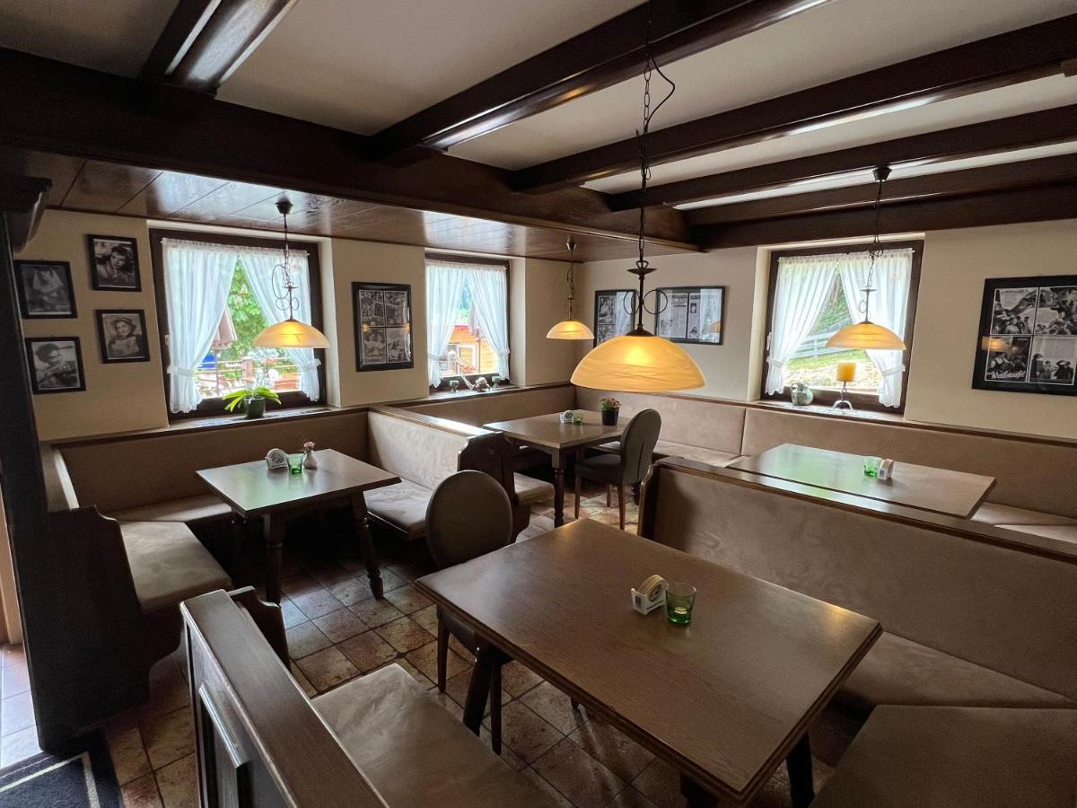 Hotel Weisses Roessl Am